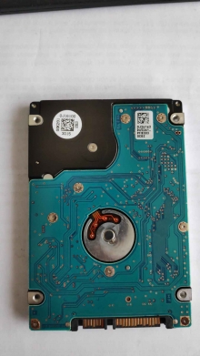 HTS725032A7E630
