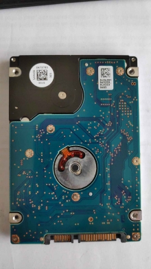 HTS545050A7E680