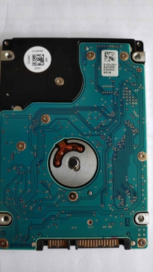 HTS545050A7E680